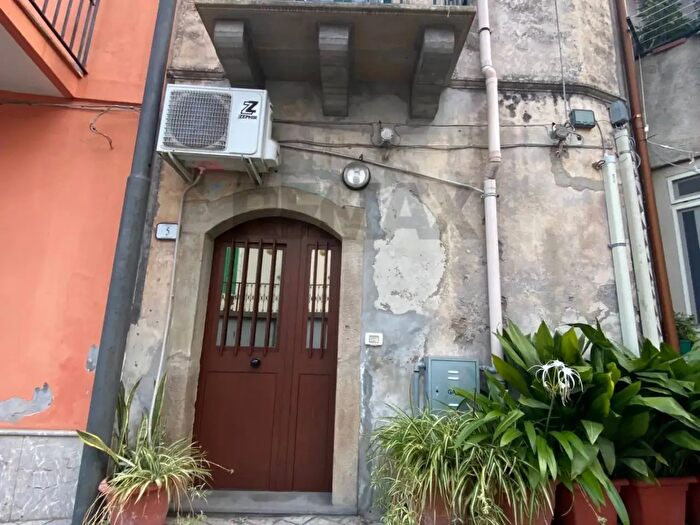 Casa trilocale in vendita in Via Cristofolo Colombo, Sant'Alessio Siculo