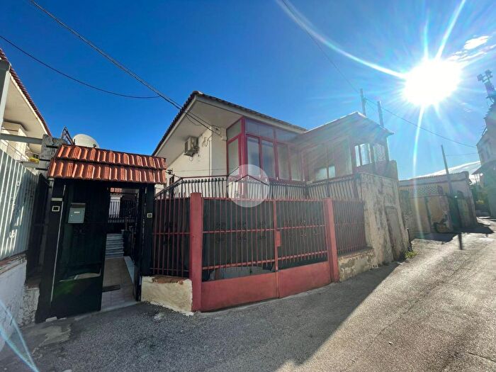 Casa quadrilocale in vendita in Traversa Cavallo, Torre Del Greco