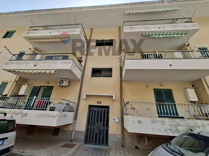 Appartamento trilocale in vendita in Via Mario Montessori, Noto
