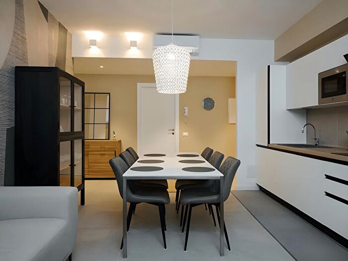 Appartamento quadrilocale in vendita in Via Pietro di Dante, Treviso