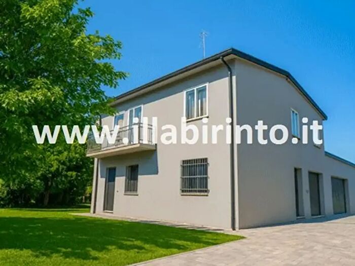 Appartamento trilocale in vendita in Faenza