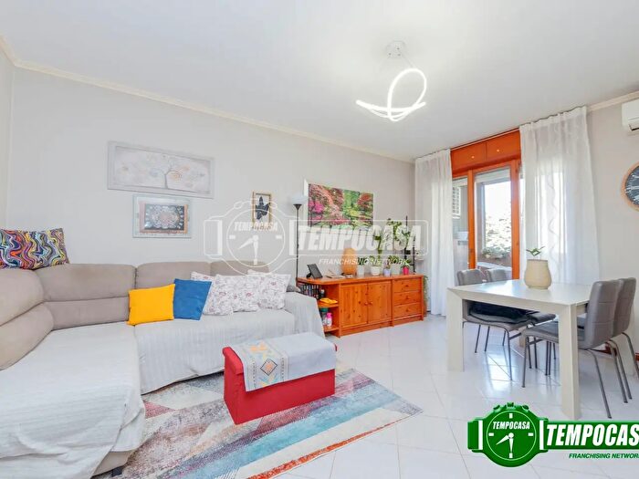 Appartamento trilocale in vendita in Via Zerbo, Opera