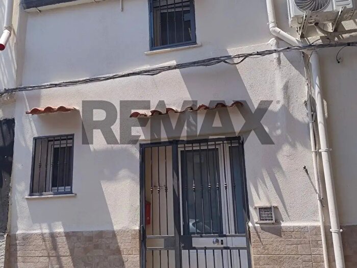 Casa bilocale in vendita in Via della Cera, Palermo