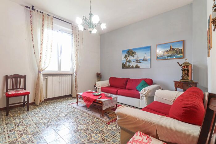 Appartamento con 5 locali in vendita in Via Bologna, Cento