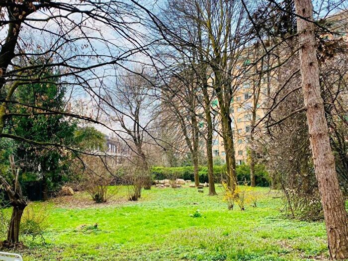 Casa bilocale in affitto in Piazza Santa Maria Nascente, QT, Milano