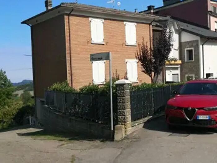 Casa con 5 locali in vendita in Toano