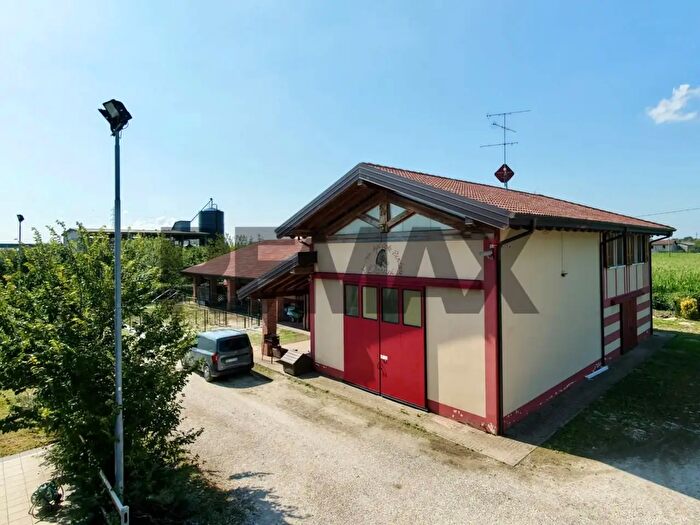 Casa con 10 locali in vendita in Via Trento a, Paderno Franciacorta