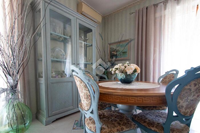 Casa con 7 locali in vendita in Via del Gelsomini, Santa Marinella