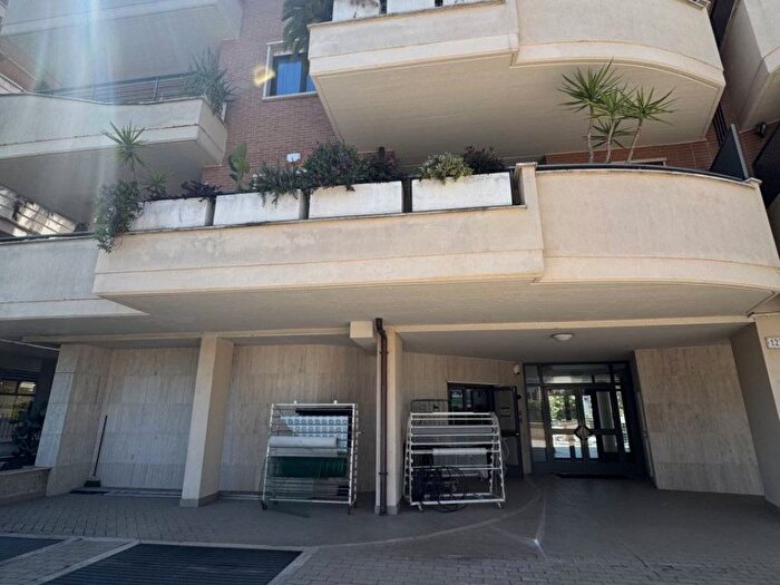Casa monolocale in affitto in Viale Gianluigi Bonelli, Mezzocammino, Roma