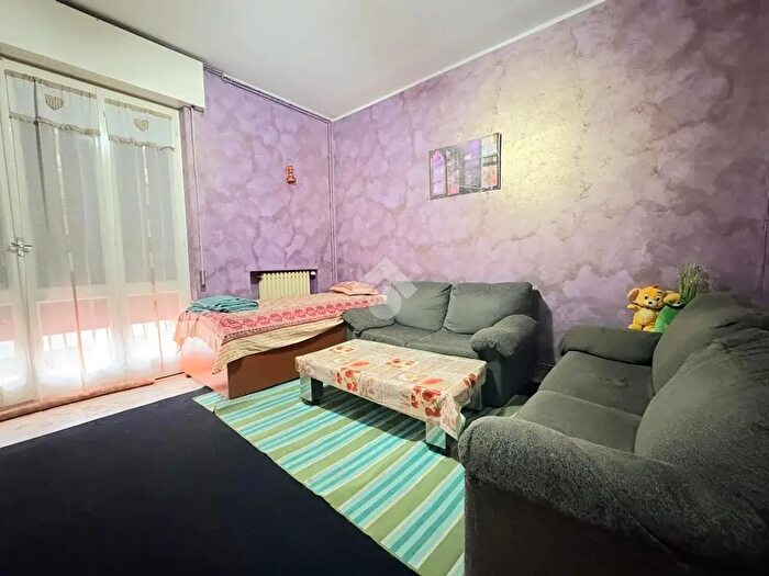 Appartamento trilocale in vendita in Via Giosuè Carducci, Suzzara