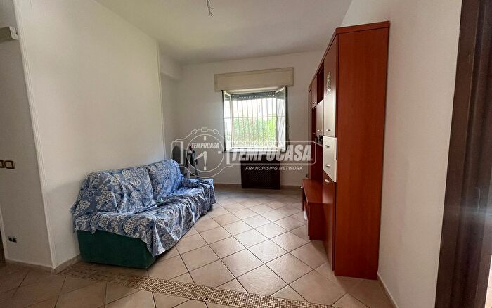 Appartamento quadrilocale in vendita in Via Marcello Candia, Napoli