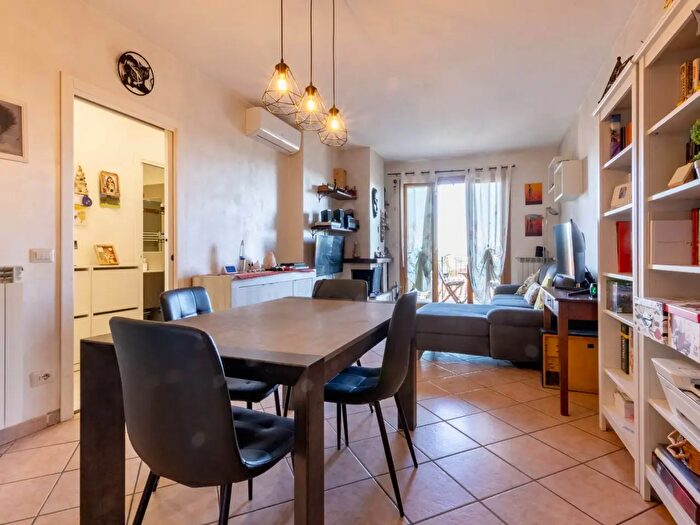 Appartamento trilocale in vendita in Monteriggioni