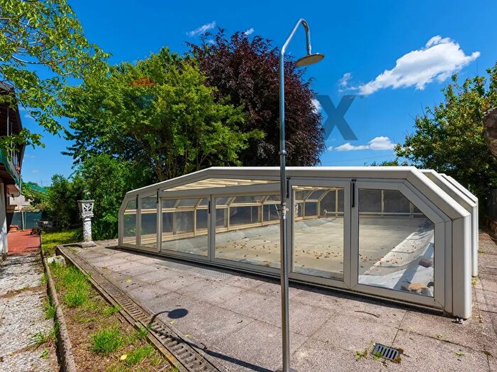 Casa trilocale in vendita in Via Bevera, Induno Olona