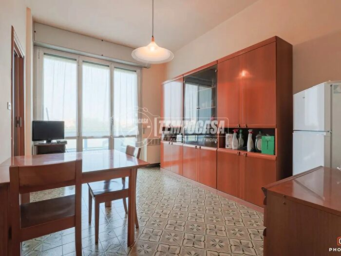 Appartamento trilocale in vendita in Via Giotto, Bologna
