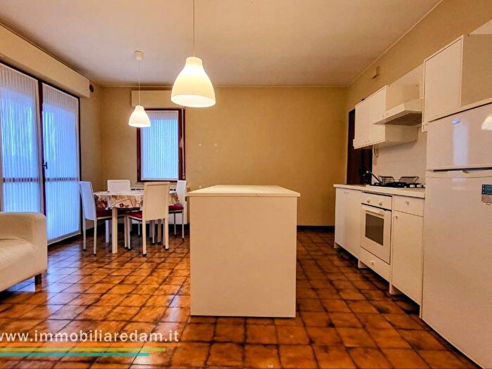 Appartamento trilocale in affitto in Viale Arnaldo Fusinato, Monte Berico Gogna Ferrovieri SantAgostino, Vicenza
