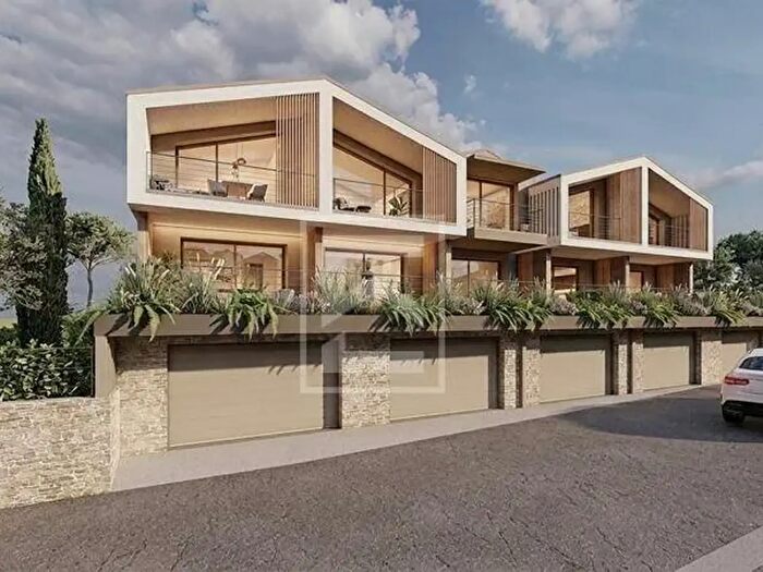 Casa trilocale in vendita in Via Ronco, Polpenazze del Garda