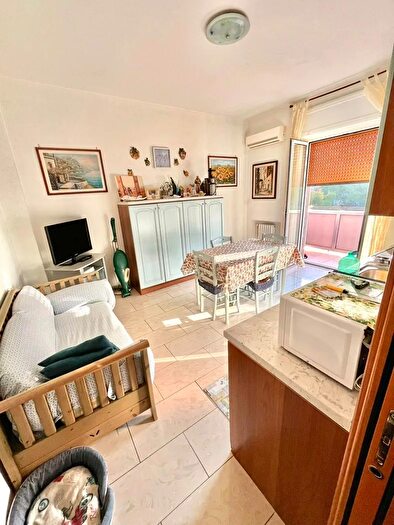 Appartamento trilocale in vendita in Via Caposcardicchio, Bari