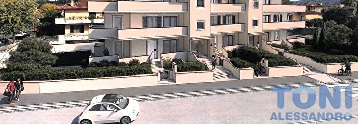 Appartamento quadrilocale in affitto in Capraia E Limite