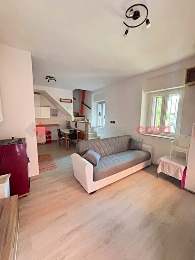 Appartamento bilocale in vendita in Via Roma, Landriano