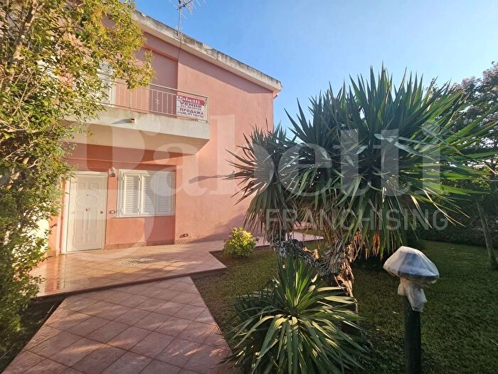 Casa quadrilocale in vendita in Via Antonio Scopelliti, Scalea