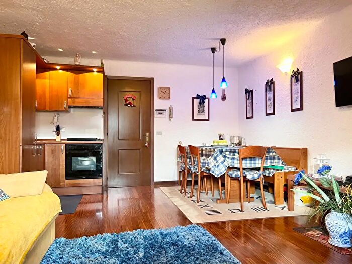 Appartamento bilocale in vendita in Via Pradosole, Artogne