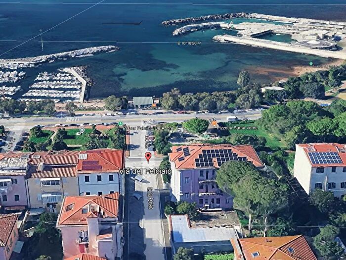 Appartamento con 5 locali in affitto in Ardenza, Livorno