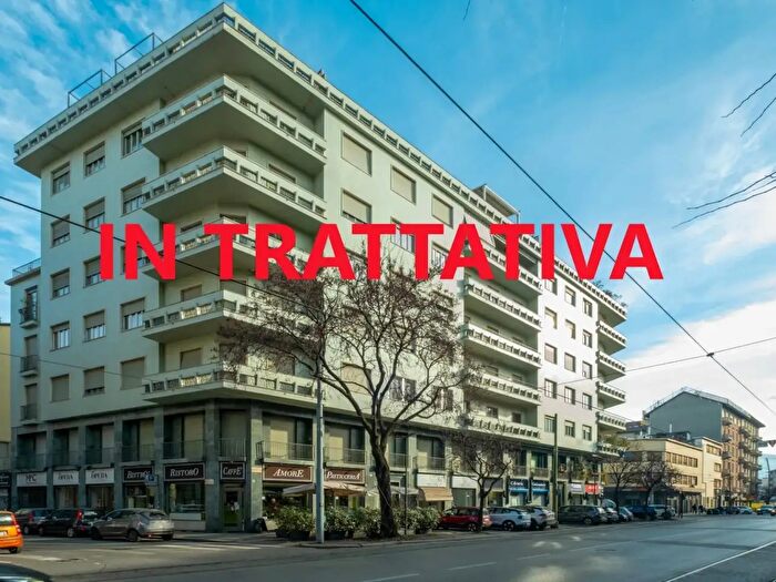 Appartamento con 9 locali in vendita in Corso Germano Sommeiller, Torino