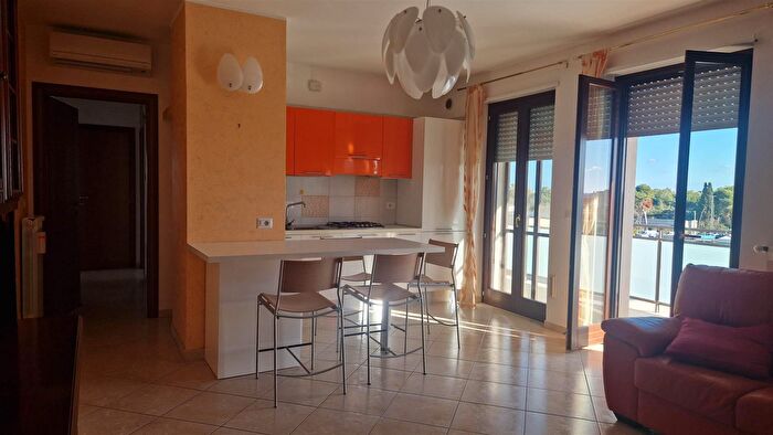 Appartamento trilocale in vendita in Via Manfredi Pasca, Lecce