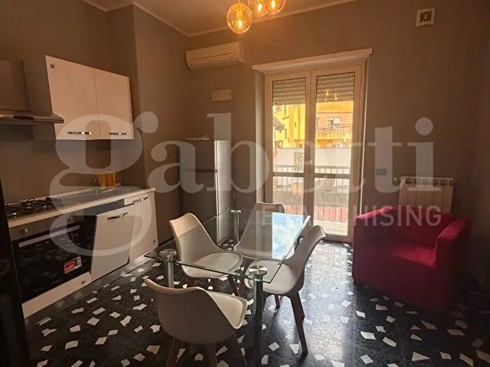 Appartamento trilocale in affitto in Corso G Nicotera, Lamezia Terme