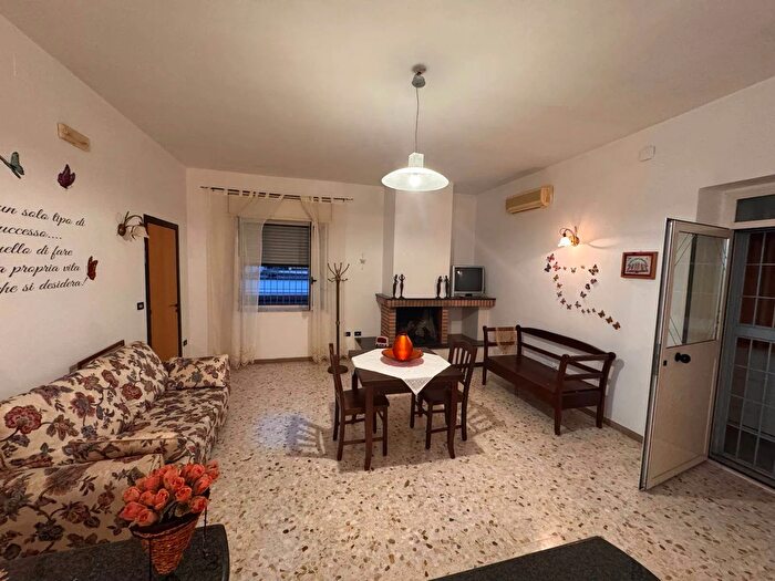 Appartamento trilocale in vendita in Pulsano Taranto, Pulsano