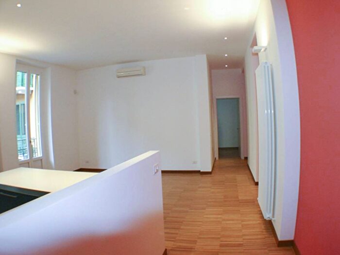 Appartamento trilocale in affitto in Via Marghera, Vercelli Wagner, Milano