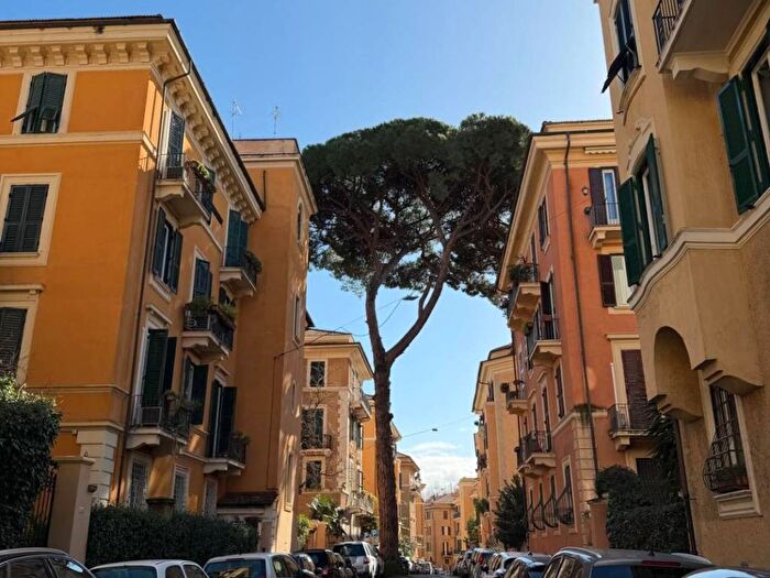 Appartamento bilocale in affitto in Via Capodistria, Trieste Coppedè, Roma