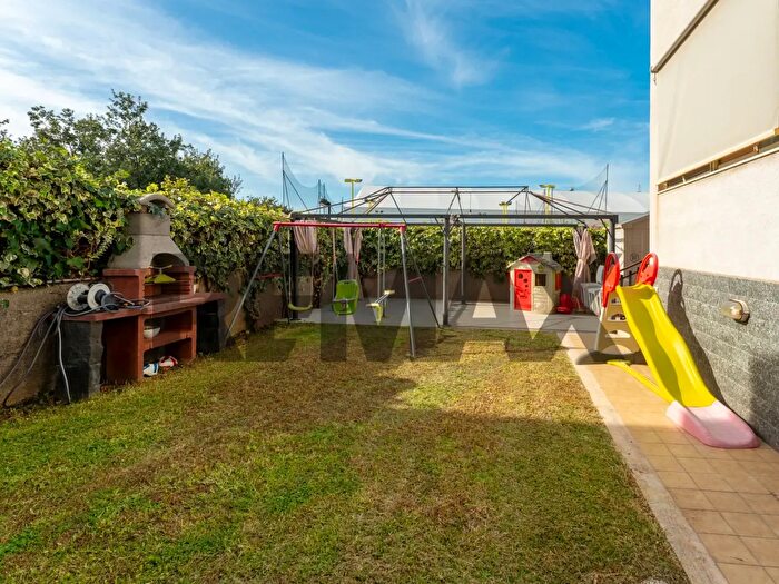 Casa quadrilocale in vendita in Via San Giuliano C, Sant'Agata Li Battiati