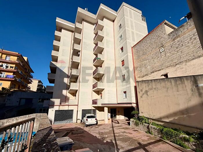 Appartamento con 6 locali in vendita in Viale Europa, Ragusa