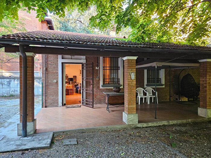 Appartamento quadrilocale in affitto in Via Adolfo Albertazzi, Murri, Bologna