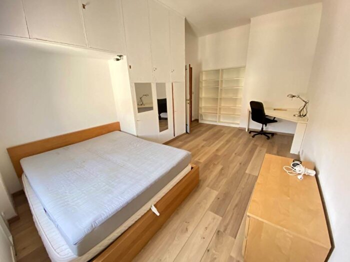 Appartamento trilocale in affitto in Via Gerolamo Borgazzi, Ticinese, Milano