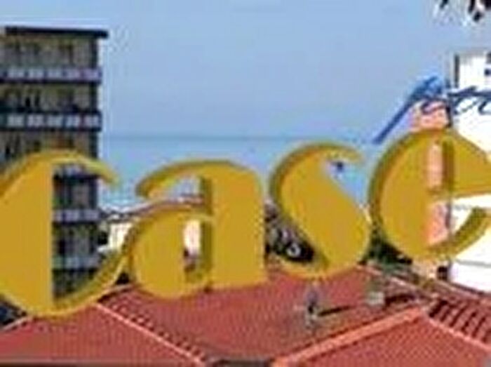 Appartamento con 5 locali in vendita in Viareggio