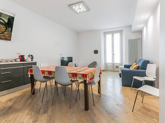 Appartamento trilocale in affitto in Via Giovan Battista Pergolesi, Buenos Aires, Milano