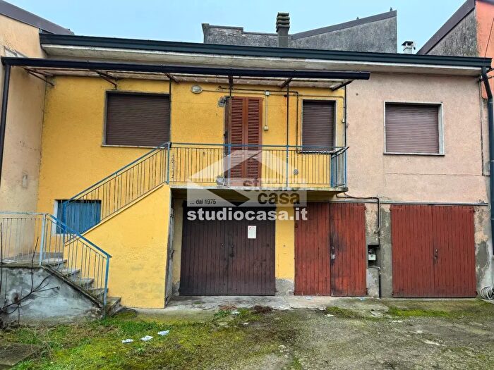 Appartamento trilocale in vendita in Via Garibaldi, San Martino In Strada