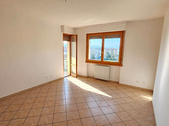 Appartamento quadrilocale in affitto in Via del Palazzo dei Diavoli, Isolotto Talenti, Firenze