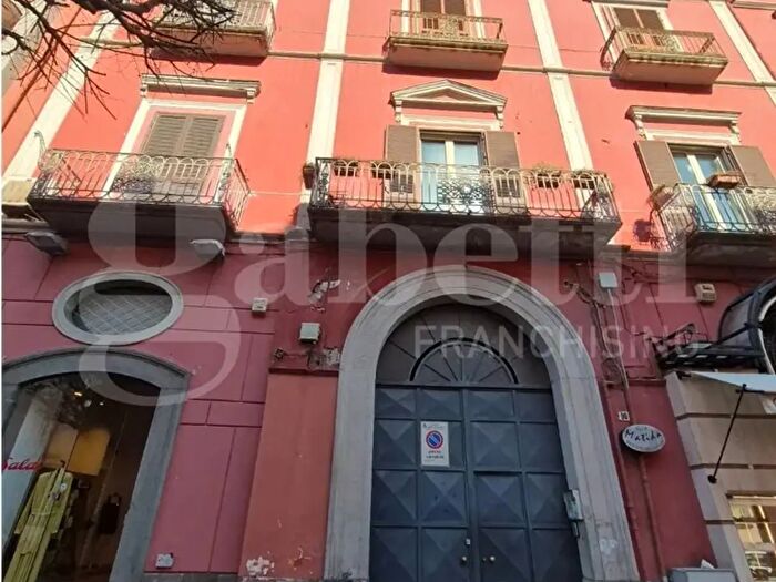 Appartamento con 6 locali in vendita in Corso Umberto I, Torre Annunziata
