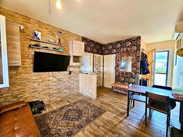 Appartamento trilocale in vendita in Comacchio