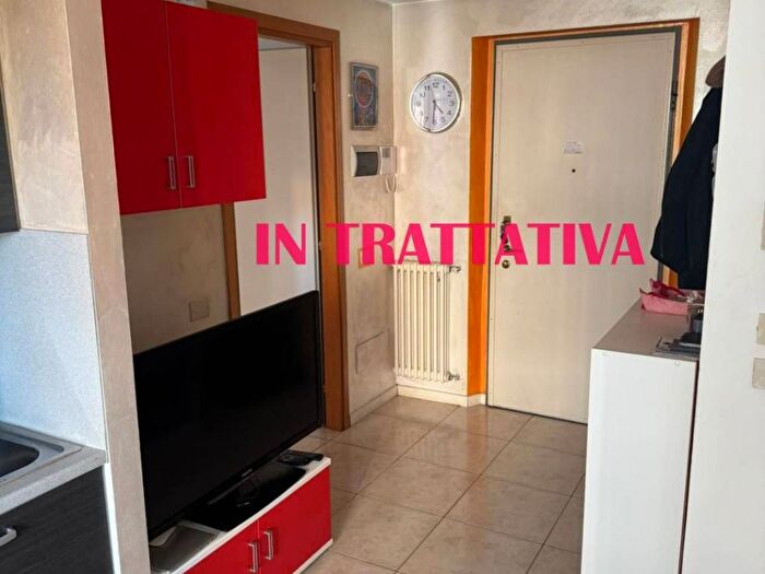 Appartamento bilocale in affitto in Via Bianzanella, Cimitero, Bergamo