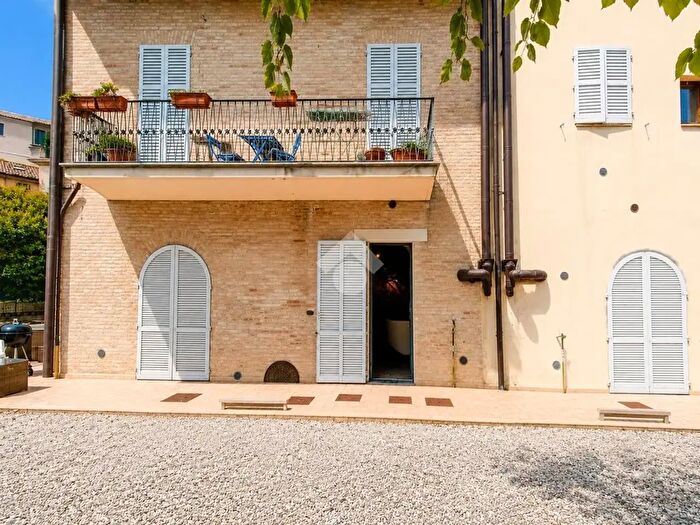 Appartamento trilocale in vendita in Viale Giosue' Carducci, Recanati
