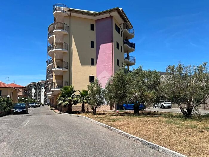 Appartamento trilocale in vendita in Via Francesco Cilea, Lamezia Terme