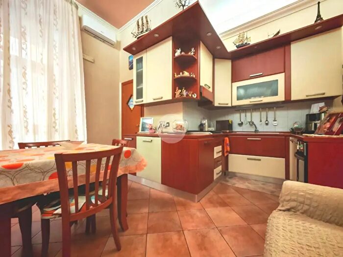 Appartamento trilocale in vendita in Via Emanuele Tulliano, Manfredonia