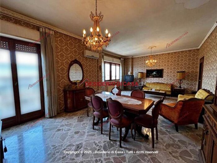 Appartamento quadrilocale in affitto in Via Giovanni Falcone e Paolo Borsellino, Centro, Termini Imerese