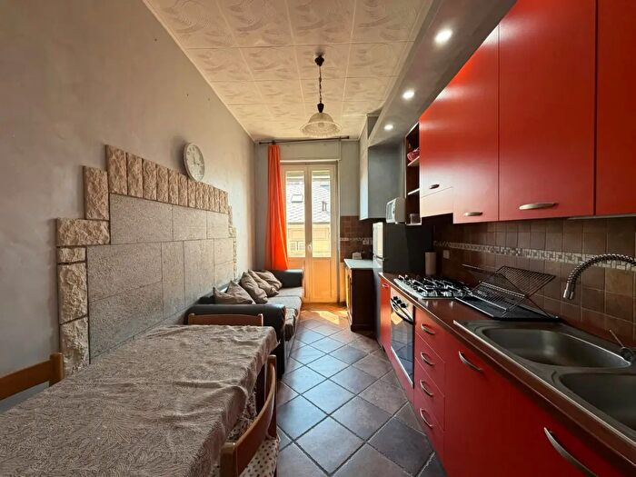 Appartamento trilocale in vendita in Via Massaua, Vercelli