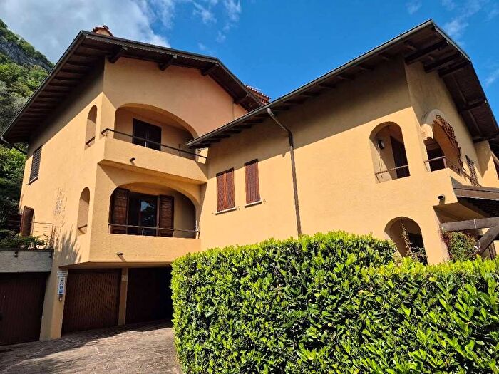 Appartamento quadrilocale in affitto in Sala Comacina