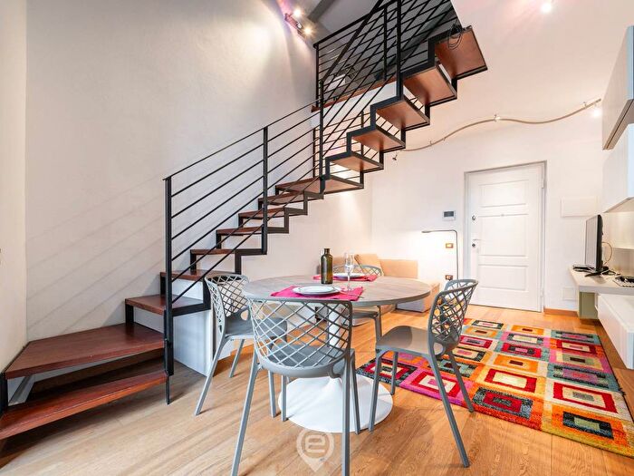 Appartamento trilocale in affitto in Via Giovanni Maria Angioj, Stampace, Cagliari